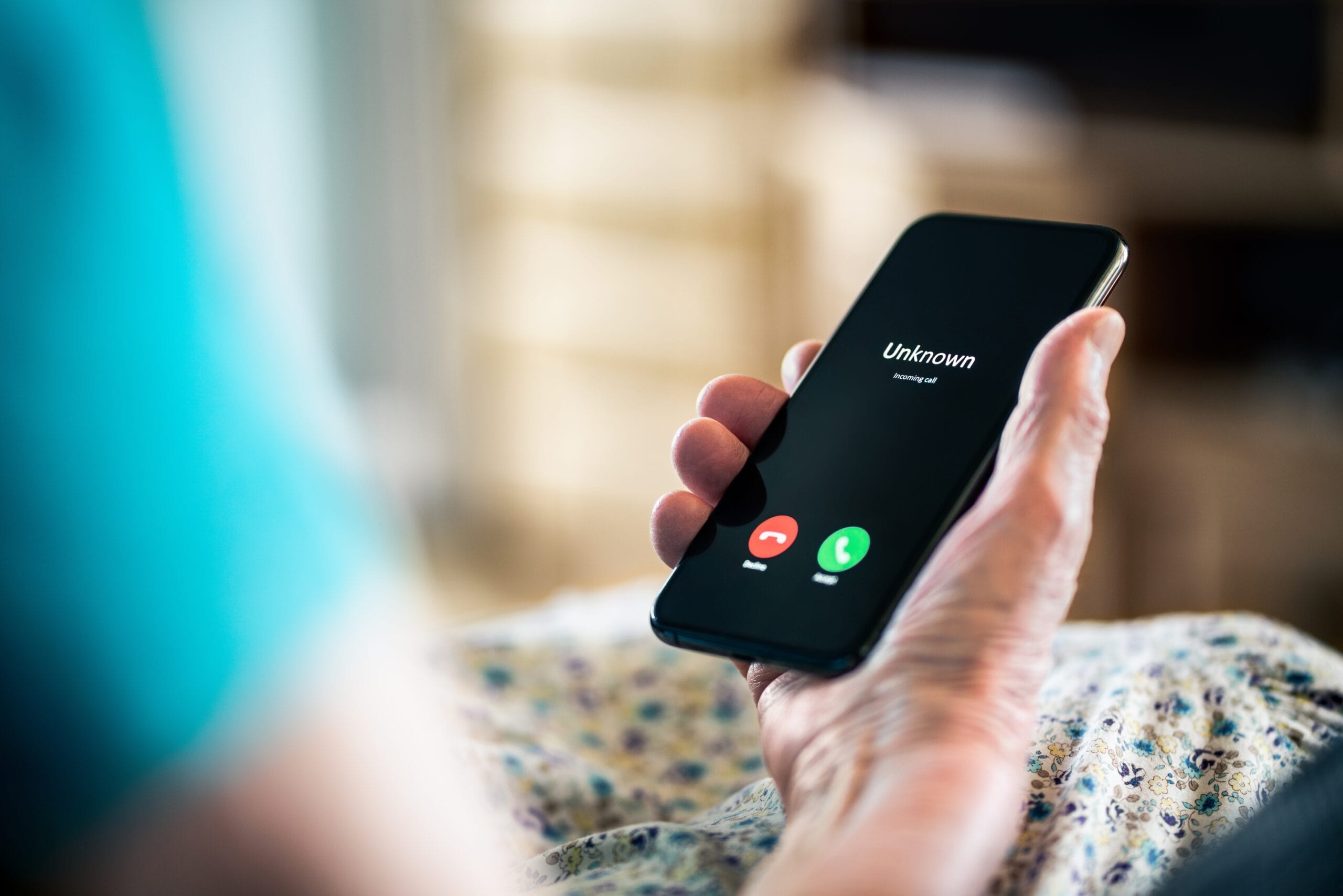 Nieznany numer na telefonie komórkowym