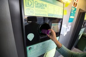 Automat do recyklingu puszek