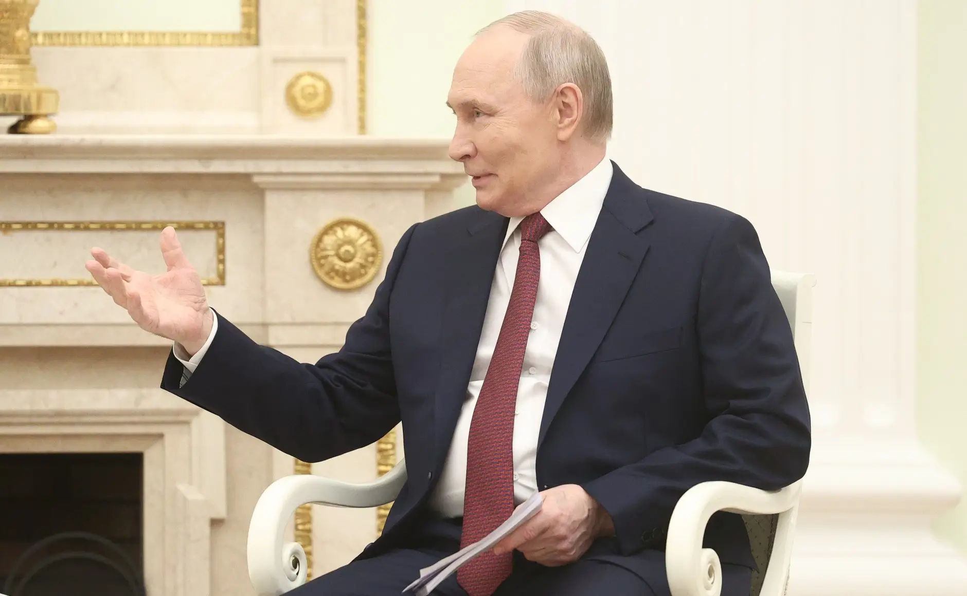 Putin podczas negocjacji rosyjsko-armeńskich.