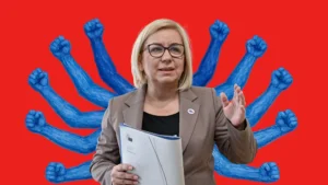 Paulina Hennig-Kloska z niebieskimi rękami w tle